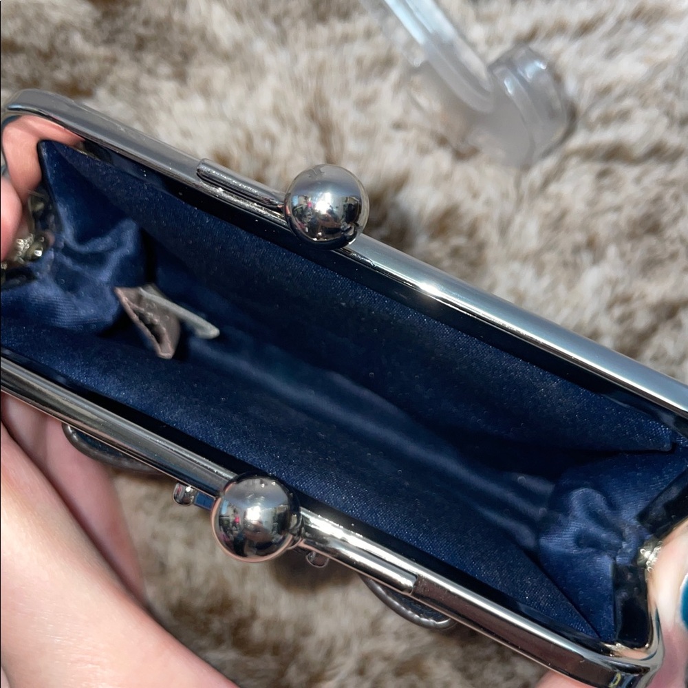 Coach ‘Darcy’ Patent Bow Framed Coin Purse - Picture 9 of 11